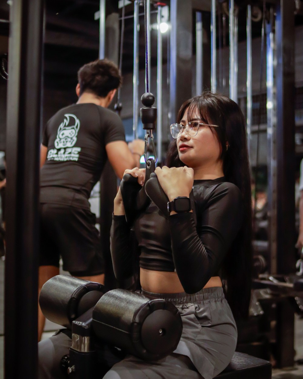 Dos personas entrenando juntas